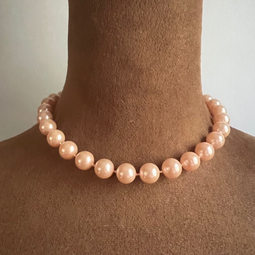 Vintage Pink Faux Pearl Strand Necklace Gold Tone Clasp 16 Inch Coquette